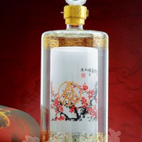 黑龙江工艺玻璃酒瓶-宏艺玻璃制品公司-承接定制工艺酒瓶　　